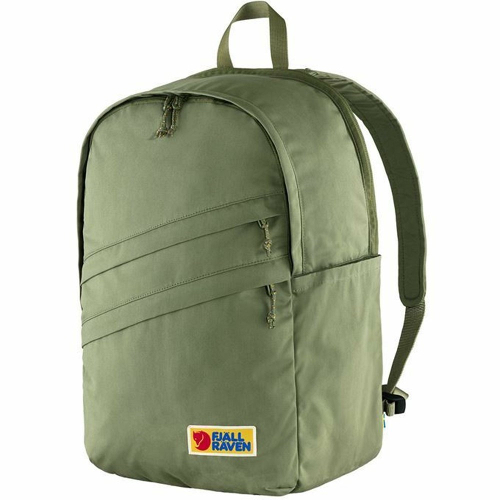 Men\'s Fjällräven Vardag 28 Laptop Backpacks Green | 4629RJKDP